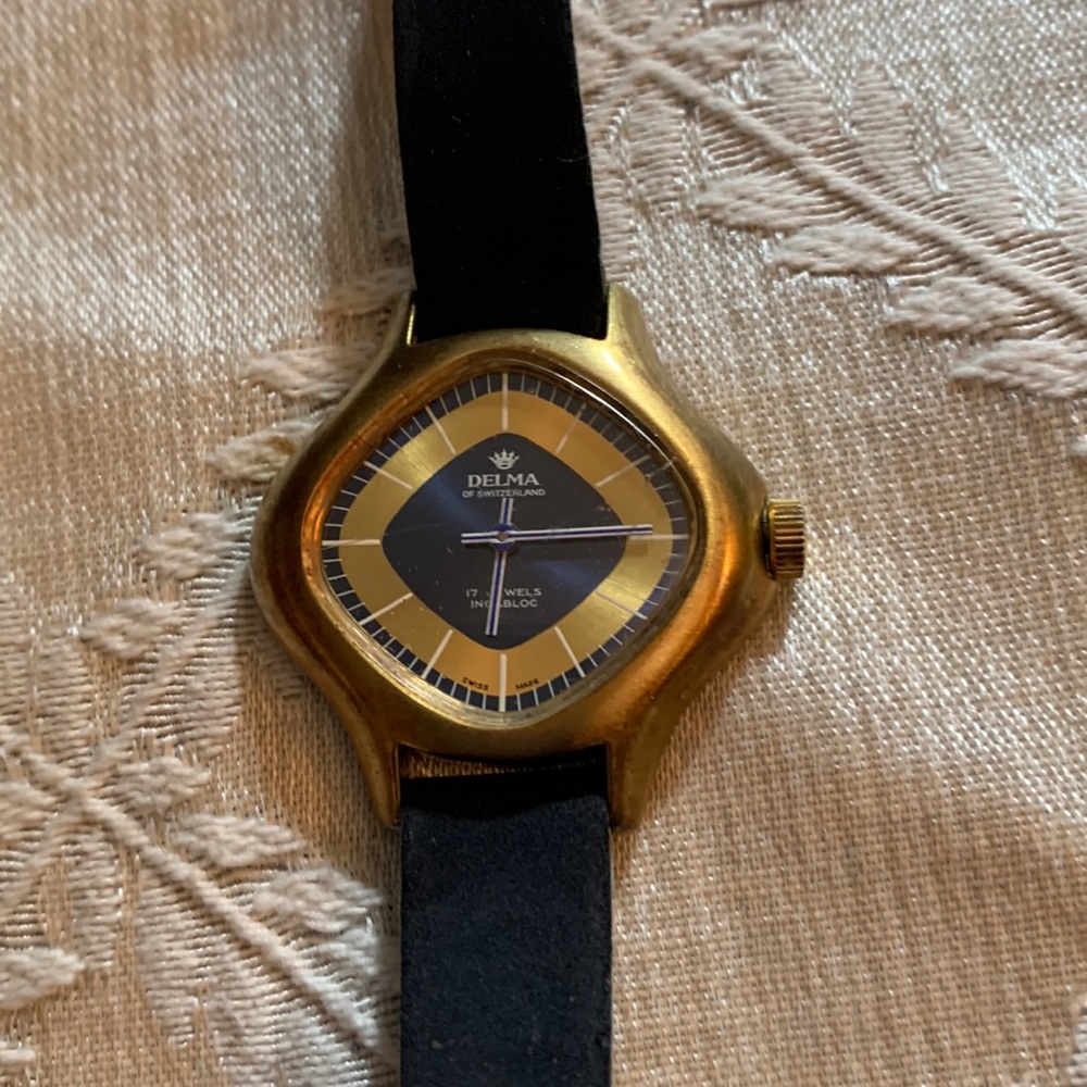 Delma Ladies Swissmade Vintage Watch